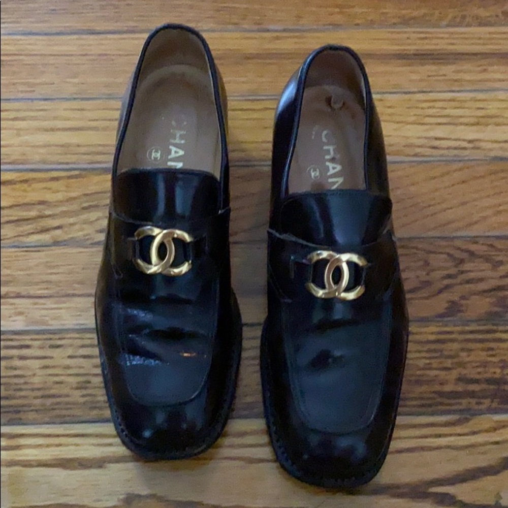 COPY - Vintage Chanel loafers